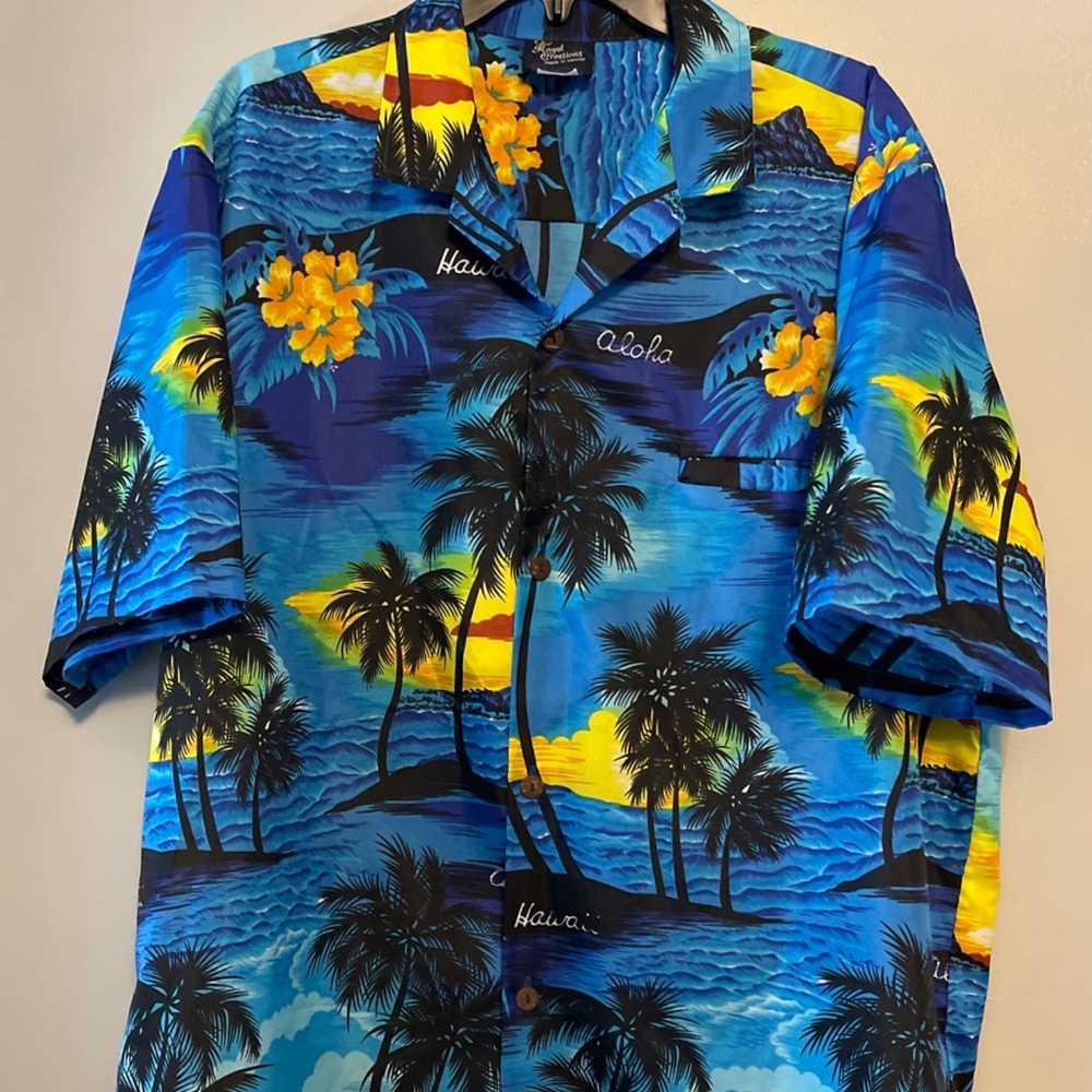Royal Hawaiian Creations Shirt Men’s Size XL Blue Water Sky Palm Trees